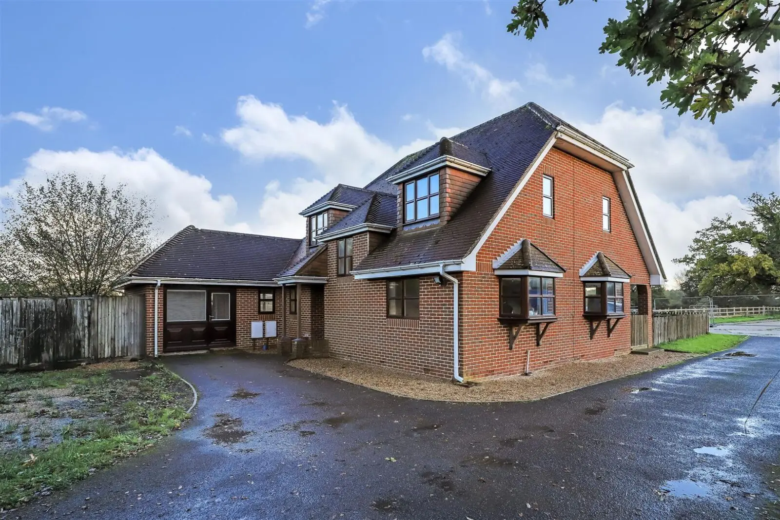 Mortimers Lodge Mortimers Lane, Fair Oak, Eastleigh, Hampshire, SO50 7EA
