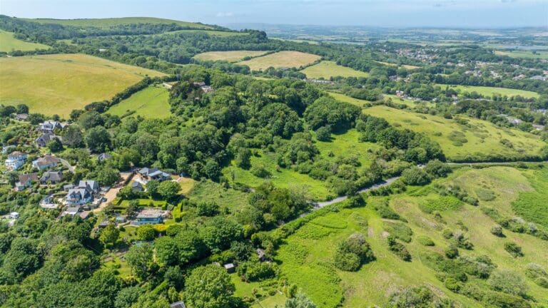 Luccombe Road, Luccombe