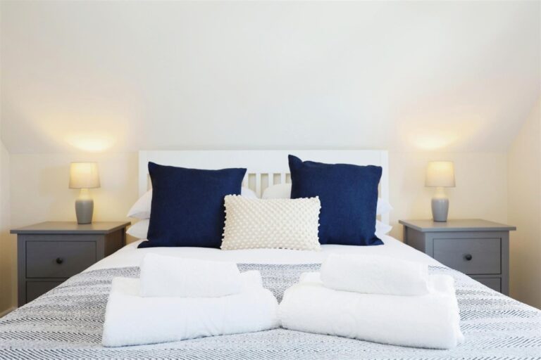 4 Birdham Cottages, Steyne Road, Bembridge