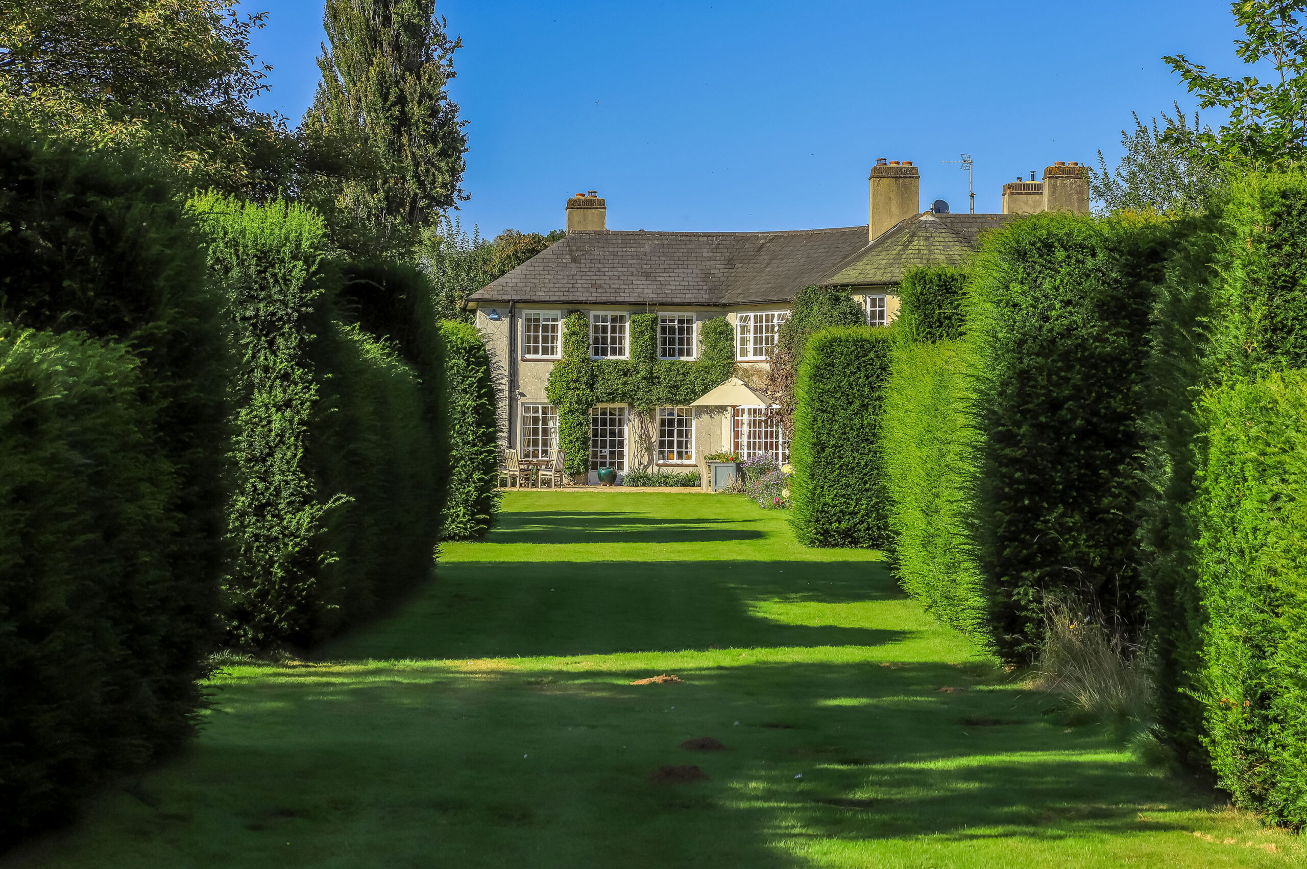 Buying a Country Estate: What Buyers Look for Beyond the Main House